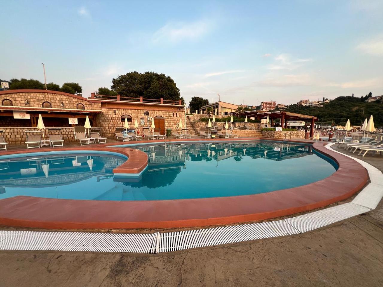 Apartments Delcheva Utjeha Dış mekan fotoğraf